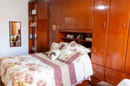 Casa à venda com 220m², 3 quartos e 2 vagas Casa à venda com 220m², 3 quartos e 2 vagasSuíte