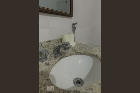 Casa à venda com 300m², 6 quartos e 3 vagasBanheiro da Suíte 5