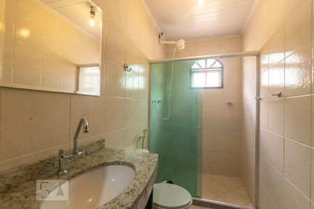 Casa à venda com 300m², 6 quartos e 3 vagasBanheiro da Suíte 2