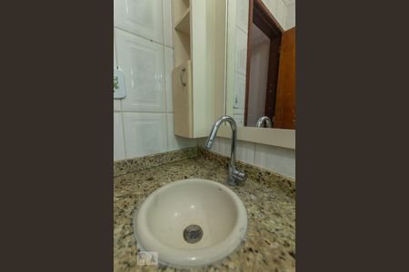 Casa à venda com 300m², 6 quartos e 3 vagasBanheiro da Suíte 1