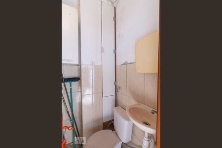 Casa à venda com 300m², 6 quartos e 3 vagasBanheiro de Serviço