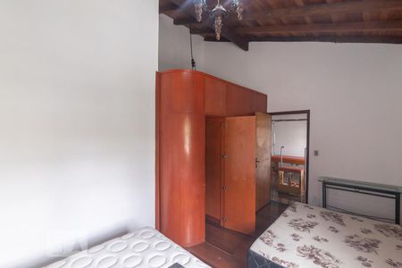 Casa à venda com 300m², 6 quartos e 3 vagasSuíte 1