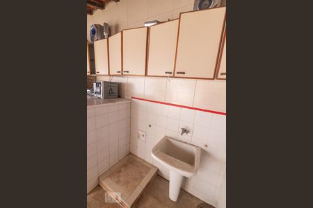 Casa à venda com 300m², 6 quartos e 3 vagasÁrea de Serviço