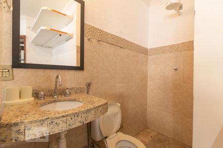 Casa à venda com 300m², 6 quartos e 3 vagasBanheiro da Suíte 4