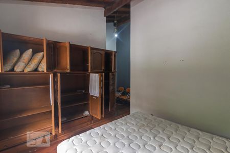 Casa à venda com 300m², 6 quartos e 3 vagasSuíte 2