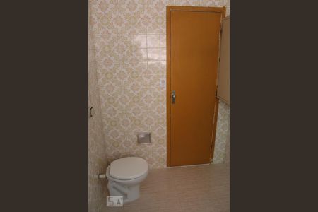 Casa à venda com 180m², 5 quartos e 2 vagasBanheiro