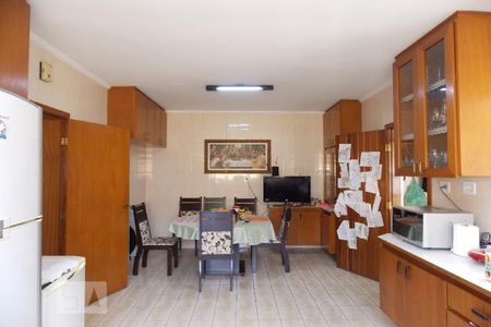 Casa à venda com 191m², 4 quartos e 3 vagas Casa à venda com 191m², 4 quartos e 3 vagasCozinha