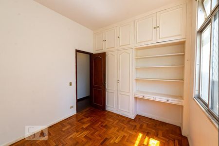 Apartamento à venda com 135m², 4 quartos e 1 vaga Apartamento à venda com 135m², 4 quartos e 1 vagaQuarto 2