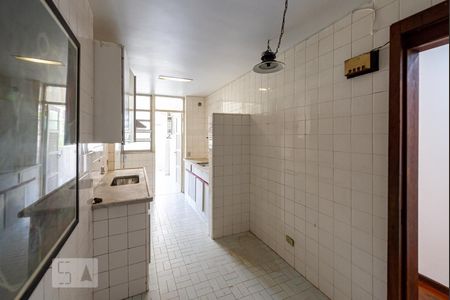 Apartamento à venda com 135m², 4 quartos e 1 vaga Apartamento à venda com 135m², 4 quartos e 1 vagaCozinha