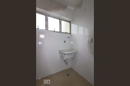 Apartamento à venda com 63m², 3 quartos e 1 vaga Apartamento à venda com 63m², 3 quartos e 1 vagaLavanderia