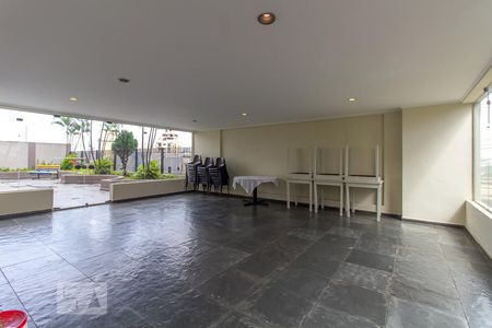 Apartamento à venda com 63m², 3 quartos e 1 vaga Apartamento à venda com 63m², 3 quartos e 1 vagaÁrea comum - Salão de festas