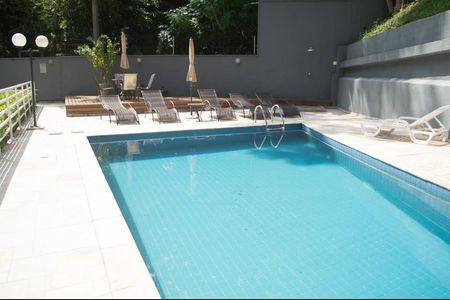 Studio à venda com 89m², 1 quarto e 2 vagas Studio à venda com 89m², 1 quarto e 2 vagasPiscina