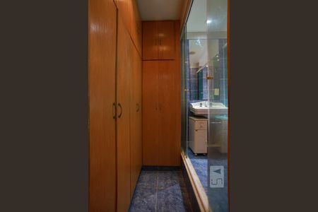 Apartamento à venda com 83m², 2 quartos e sem vagaQuarto Suíte Closet