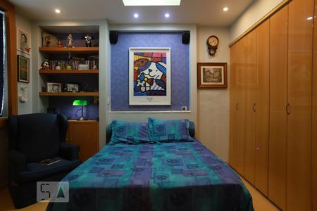 Apartamento à venda com 83m², 2 quartos e sem vagaQuarto Suíte