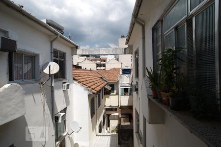 Apartamento à venda com 83m², 2 quartos e sem vagaÁrea de Serviço Vista