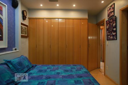 Apartamento à venda com 83m², 2 quartos e sem vagaQuarto Suíte