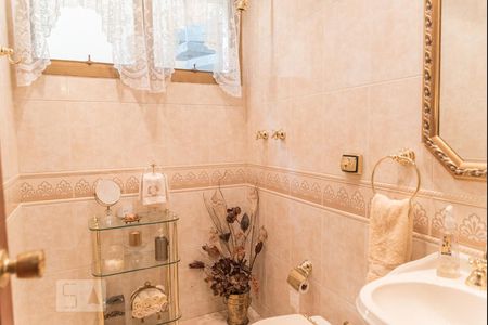 Casa à venda com 520m², 4 quartos e 4 vagas Casa à venda com 520m², 4 quartos e 4 vagasLavabo 2