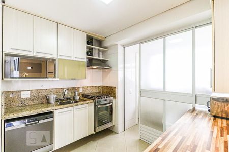 Apartamento para alugar com 155m², 2 quartos e 3 vagas Apartamento para alugar com 155m², 2 quartos e 3 vagasCozinha