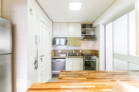 Apartamento para alugar com 155m², 2 quartos e 3 vagas Apartamento para alugar com 155m², 2 quartos e 3 vagasCozinha