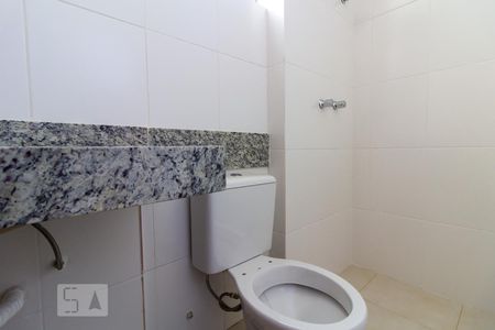 Apartamento à venda com 67m², 2 quartos e 2 vagas Apartamento à venda com 67m², 2 quartos e 2 vagasBanheiro da Suíte