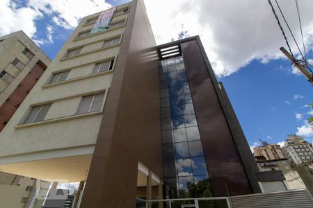 Apartamento à venda com 67m², 2 quartos e 2 vagas Apartamento à venda com 67m², 2 quartos e 2 vagasFachada