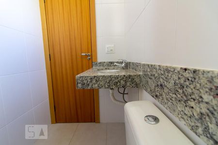 Apartamento à venda com 67m², 2 quartos e 2 vagas Apartamento à venda com 67m², 2 quartos e 2 vagasBanheiro da Suíte