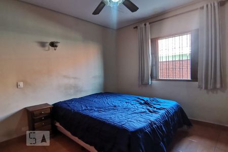 Casa à venda com 240m², 2 quartos e 2 vagas Casa à venda com 240m², 2 quartos e 2 vagasQuarto-2