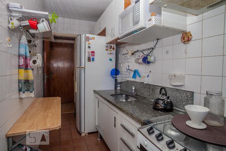 Apartamento à venda com 59m², 2 quartos e 1 vaga Apartamento à venda com 59m², 2 quartos e 1 vagaBanheiro