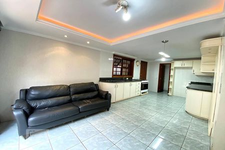 Casa à venda com 213m², 3 quartos e 2 vagas Casa à venda com 213m², 3 quartos e 2 vagasCozinha
