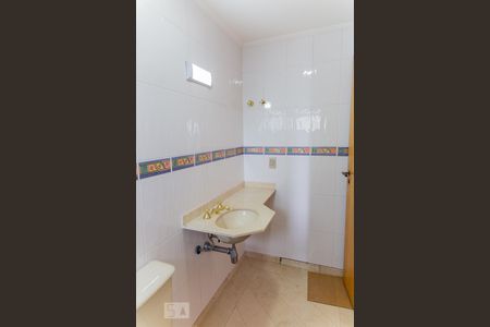 Apartamento à venda com 194m², 4 quartos e 3 vagas Apartamento à venda com 194m², 4 quartos e 3 vagasBanheiro da Suíte 1