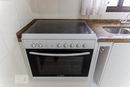 Apartamento à venda com 194m², 4 quartos e 3 vagas Apartamento à venda com 194m², 4 quartos e 3 vagasFogão