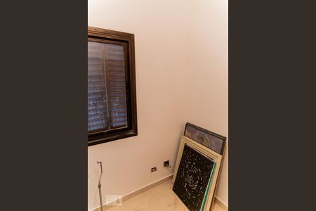 Apartamento à venda com 194m², 4 quartos e 3 vagas Apartamento à venda com 194m², 4 quartos e 3 vagasQuarto de Serviço