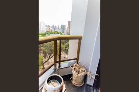 Apartamento à venda com 194m², 4 quartos e 3 vagas Apartamento à venda com 194m², 4 quartos e 3 vagasVaranda da Suíte 2