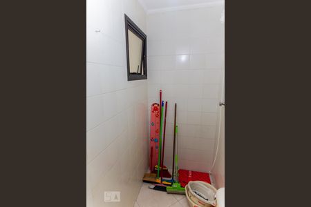 Apartamento à venda com 194m², 4 quartos e 3 vagas Apartamento à venda com 194m², 4 quartos e 3 vagasBanheiro de Serviço