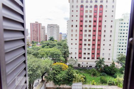 Apartamento à venda com 194m², 4 quartos e 3 vagas Apartamento à venda com 194m², 4 quartos e 3 vagasVista da Suíte 1