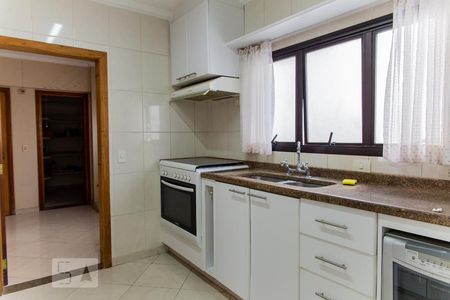 Apartamento à venda com 194m², 4 quartos e 3 vagas Apartamento à venda com 194m², 4 quartos e 3 vagasCozinha