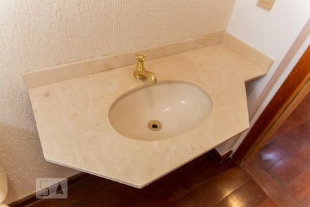 Apartamento à venda com 194m², 4 quartos e 3 vagas Apartamento à venda com 194m², 4 quartos e 3 vagasPia