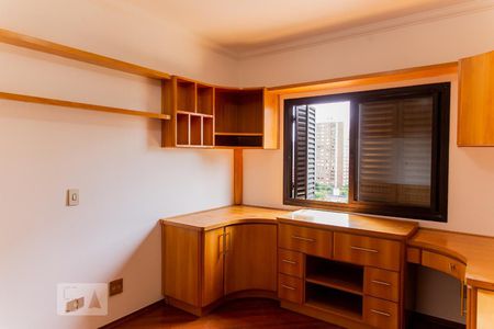 Apartamento à venda com 194m², 4 quartos e 3 vagas Apartamento à venda com 194m², 4 quartos e 3 vagasSuíte 1