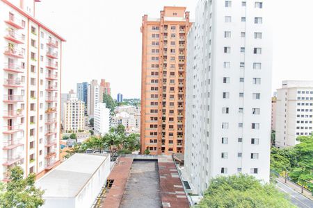 Apartamento à venda com 194m², 4 quartos e 3 vagas Apartamento à venda com 194m², 4 quartos e 3 vagasVista da Varanda da Suíte 2