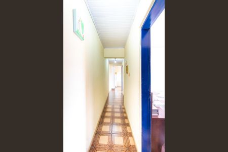 Casa à venda com 230m², 6 quartos e 1 vagaCorredor - Casa 3