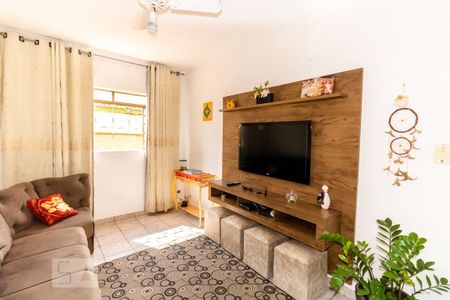 Casa à venda com 230m², 6 quartos e 1 vagaSala - Casa 2