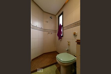 Apartamento à venda com 490m², 4 quartos e 4 vagasBanheiro da Suíte 2