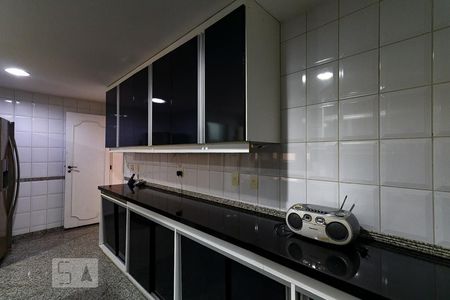 Apartamento à venda com 490m², 4 quartos e 4 vagasCozinha