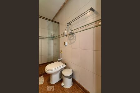 Apartamento à venda com 490m², 4 quartos e 4 vagasBanheiro da Suíte 3