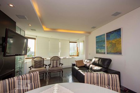 Sala  de apartamento para alugar com 2 quartos, 85m² em Petrópolis, Porto Alegre