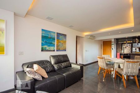 Sala  de apartamento para alugar com 2 quartos, 85m² em Petrópolis, Porto Alegre