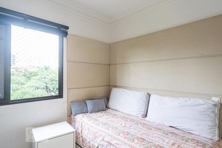 Apartamento à venda com 130m², 3 quartos e 3 vagas Apartamento à venda com 130m², 3 quartos e 3 vagasQuarto 2