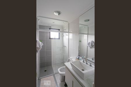 Apartamento à venda com 130m², 3 quartos e 3 vagas Apartamento à venda com 130m², 3 quartos e 3 vagasBanheiro