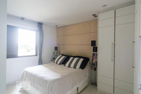 Apartamento à venda com 130m², 3 quartos e 3 vagas Apartamento à venda com 130m², 3 quartos e 3 vagasSuíte