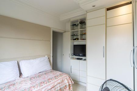 Apartamento à venda com 130m², 3 quartos e 3 vagas Apartamento à venda com 130m², 3 quartos e 3 vagasQuarto 2